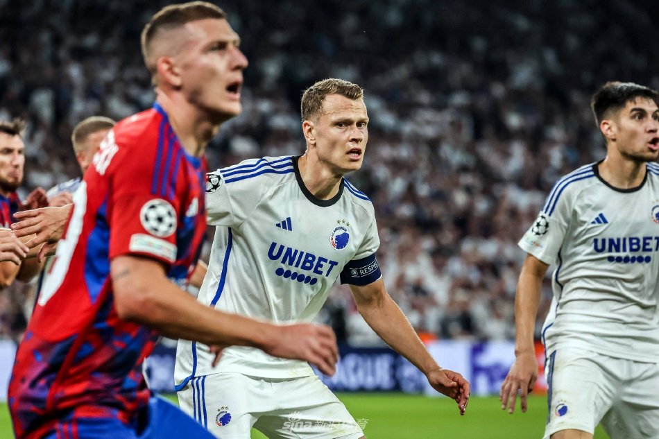 更是在伦敦 更是在伦敦