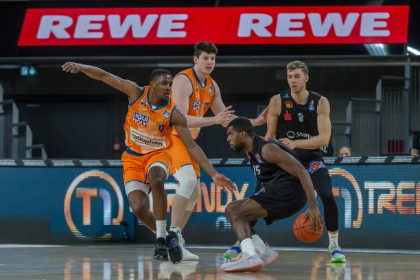 绝非偶然 绝非偶然