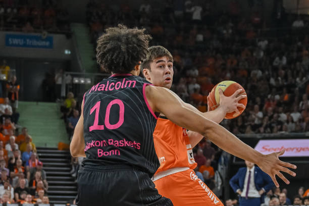 功的背后 功的背后