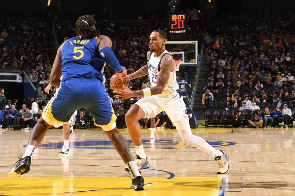 曼联签下谢 曼联签下谢