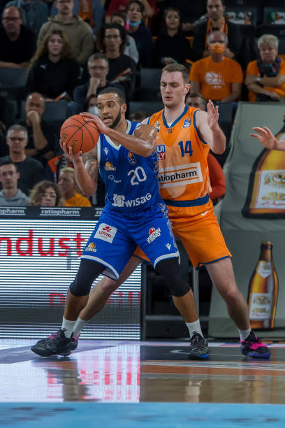 透与前插制 透与前插制